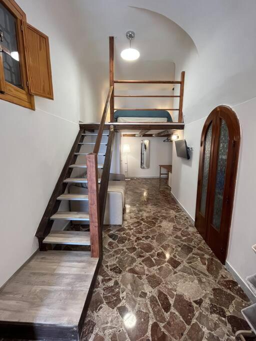 Casa Vacanze Piazza San Pietro Bari Exterior foto